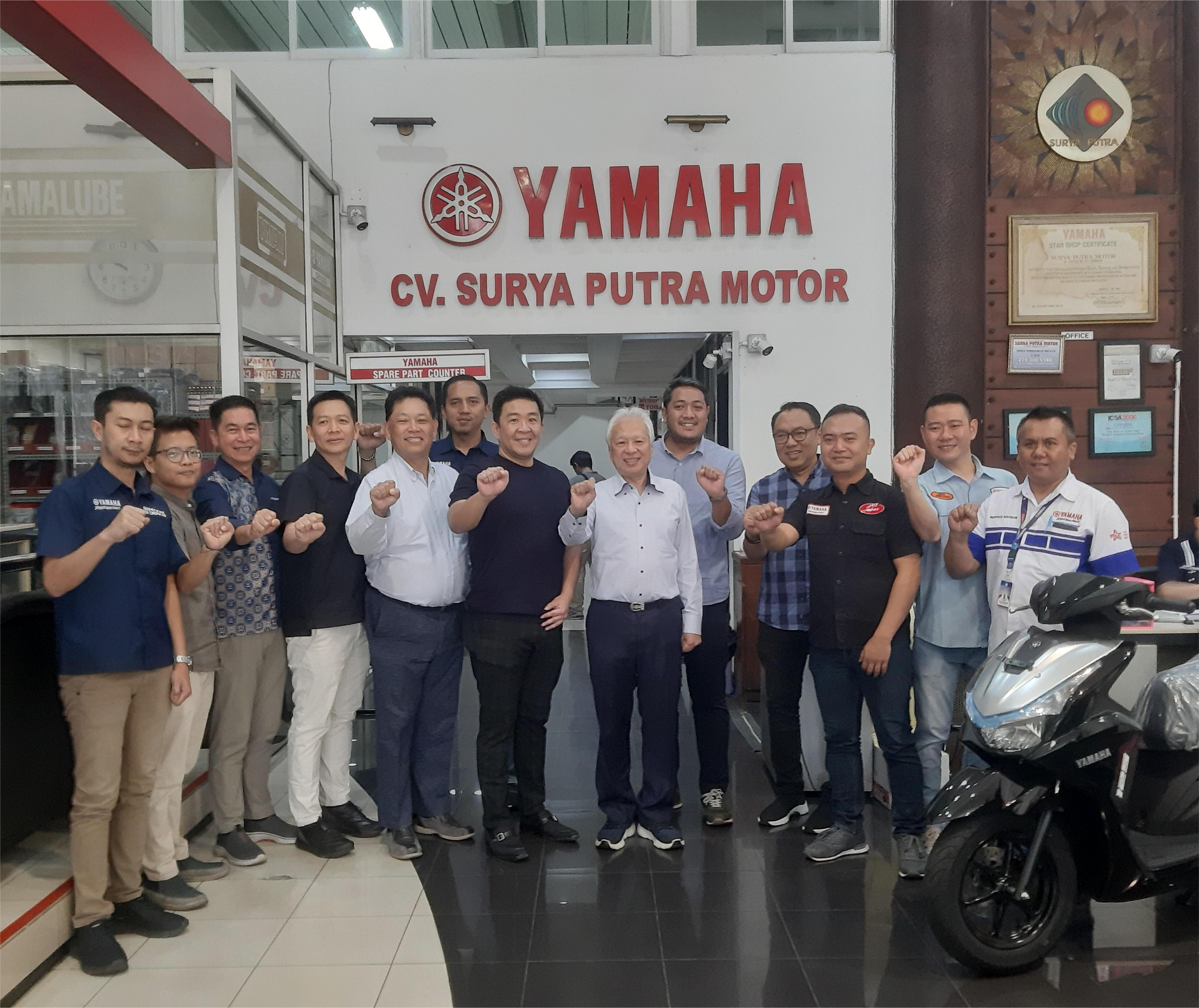 Kunjungan Bos Yamaha Ke Surya Putra Motor